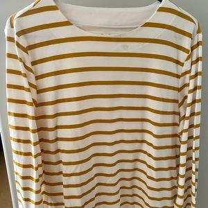 Croft and barrow extra large long sleeve gold and white heavyweight T